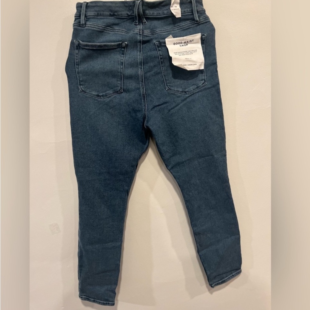 NWT Good American Good Waist Crop Skinny Jeans Size 14 | High Rise Shaping Fit - Picture 4 of 8